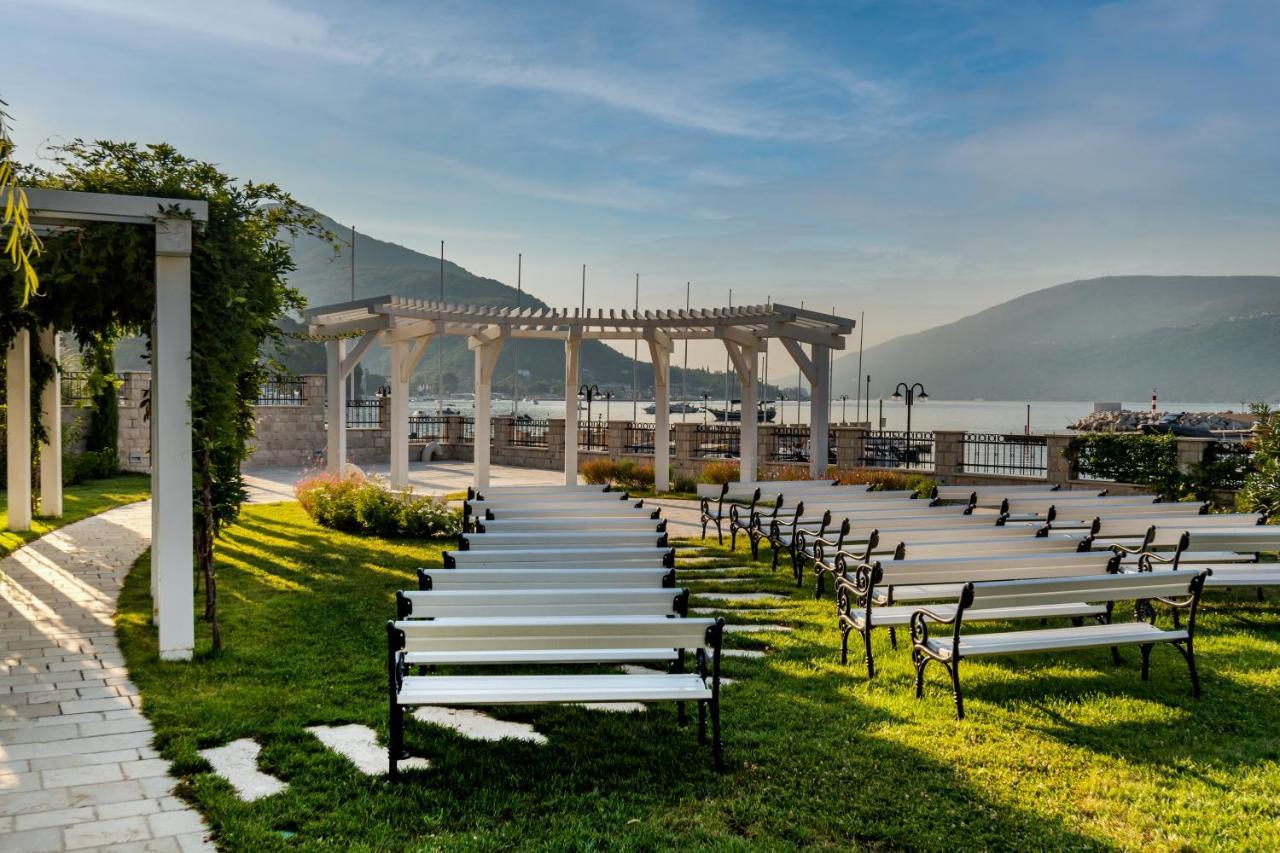 Lazure Hotel & Marina แฮร์เซ็ก-โนวี ภายนอก รูปภาพ